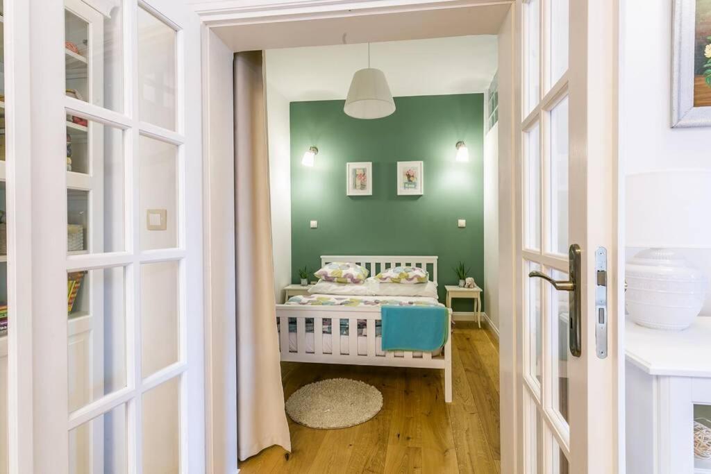 Old Town Apartment Delux คราคูฟ ภายนอก รูปภาพ